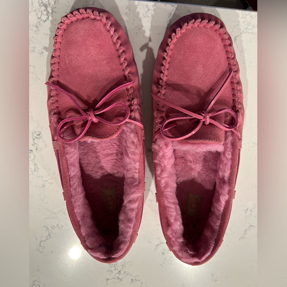 Pink ugg slippers!!
